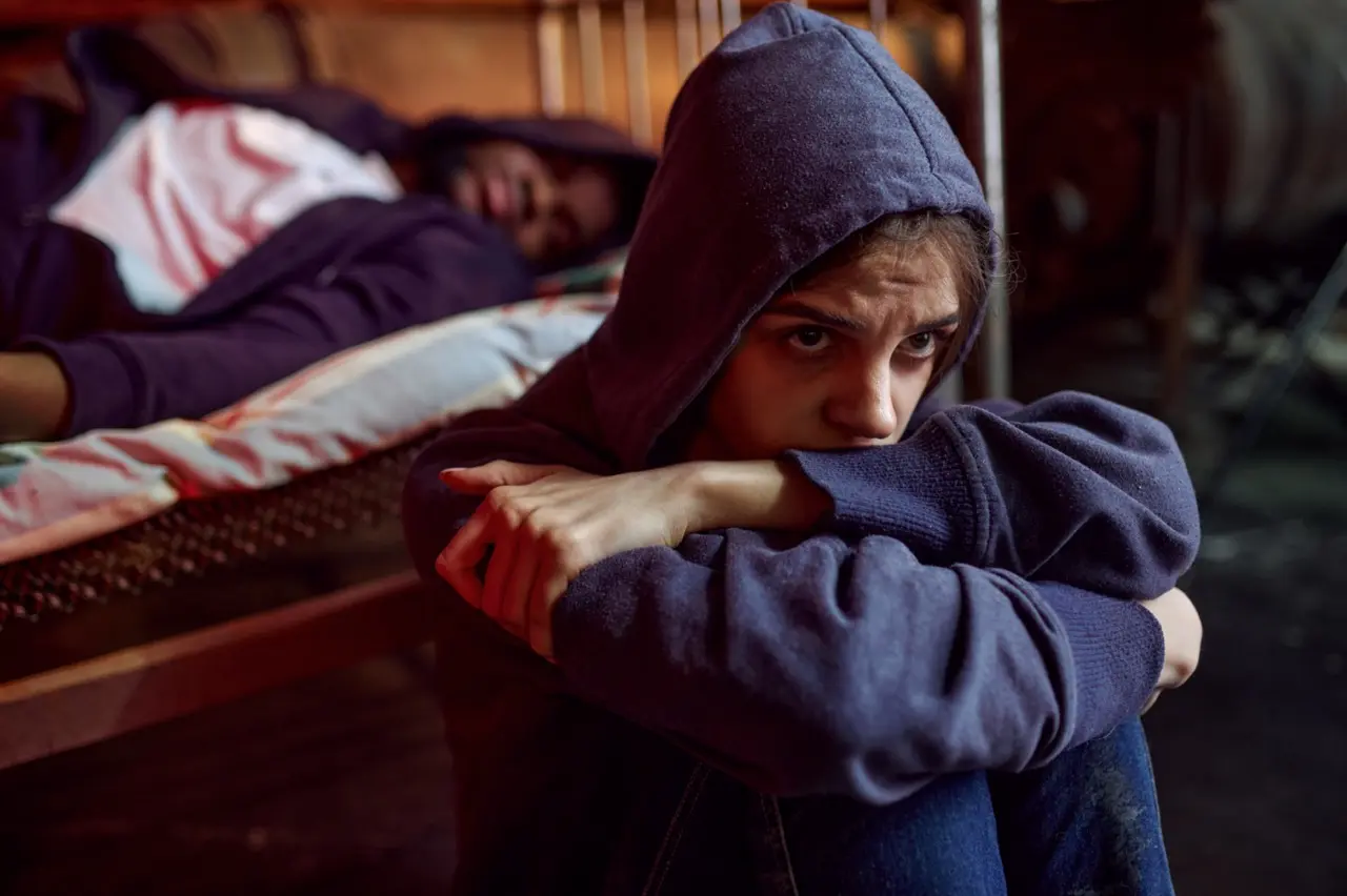 drug addict teens taking a dose